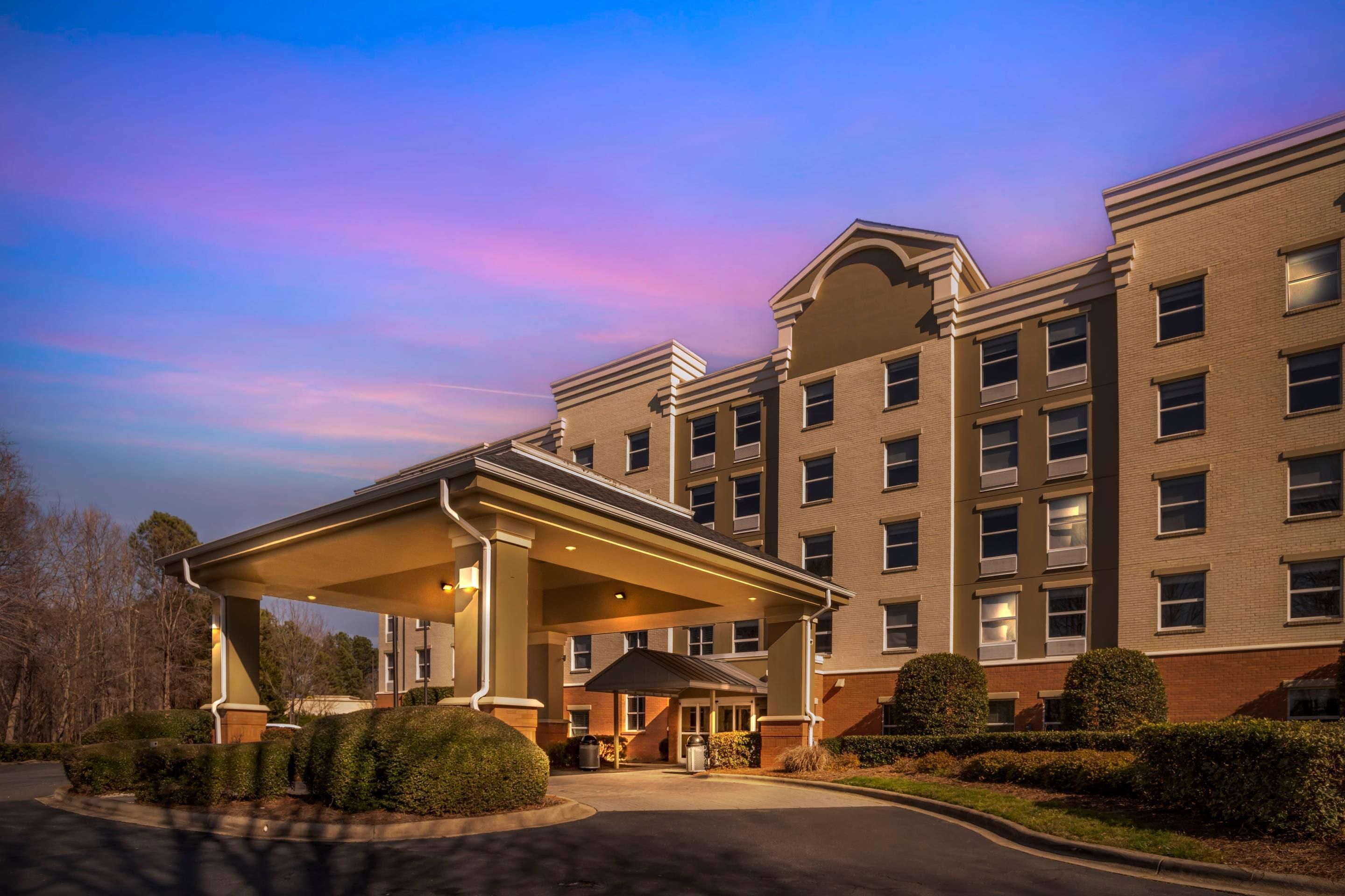 Comfort Suites near Birkdale Village- Huntersville - Huntersville - Gebouw