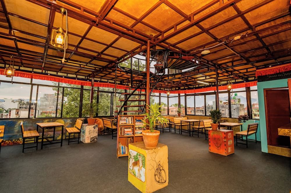 Rest Up Kathmandu Hostel - קטמאנדו - מסעדה