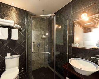 Maison Heritage Songmeiyuan Hotel - Dali - Banheiro