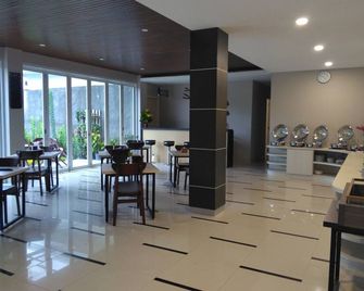 Emerald hotel - Timika - Restaurante