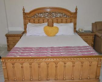 Step inn Hotel Sukkur - Sukkur - Habitación