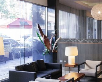 Majestic Roof Garden Hotel - Adelaide - Balcony