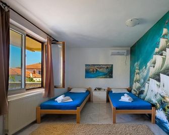 Pirate Backpackers - Ulcinj - Habitació