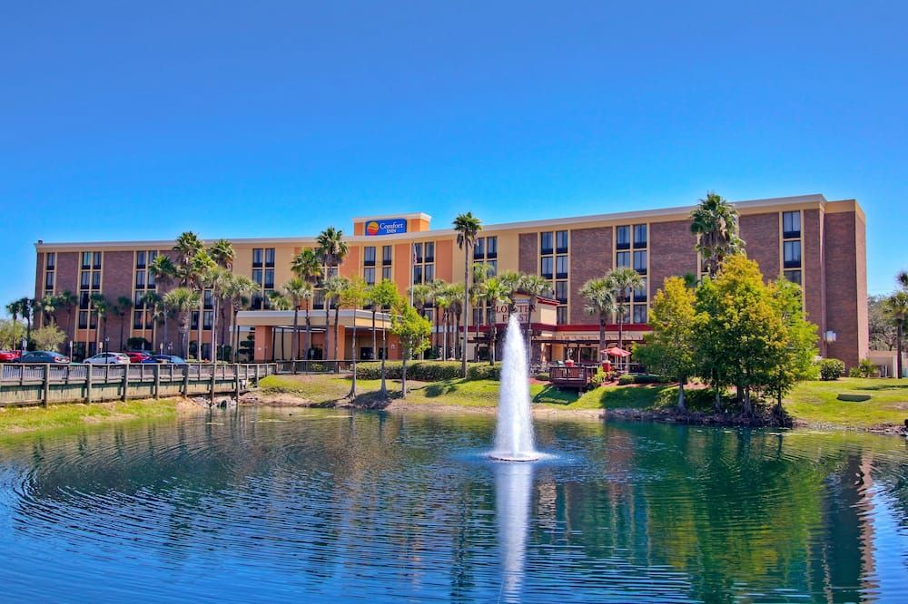 كومفرت إن آند سويتس كيسيمي باي ذا باركس