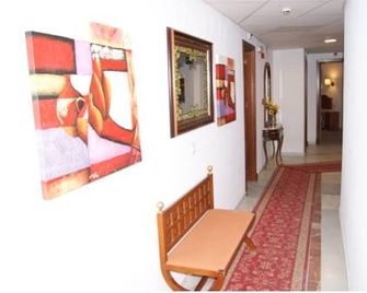 Hotel Pozo del Duque II - Zahara de los Atunes - Hallway