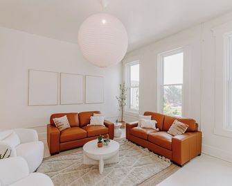 East Main Lofts - Haven 202 - Madison - Living room