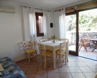 Villa Maestrale - Olbia - Essbereich