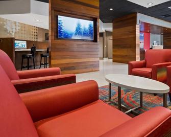 Brookfield Milwaukee Hotel - Brookfield - Лоббі