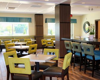 Holiday Inn Express & Suites Hendersonville Se - Flat Rock By IHG - Flat Rock - Ресторан