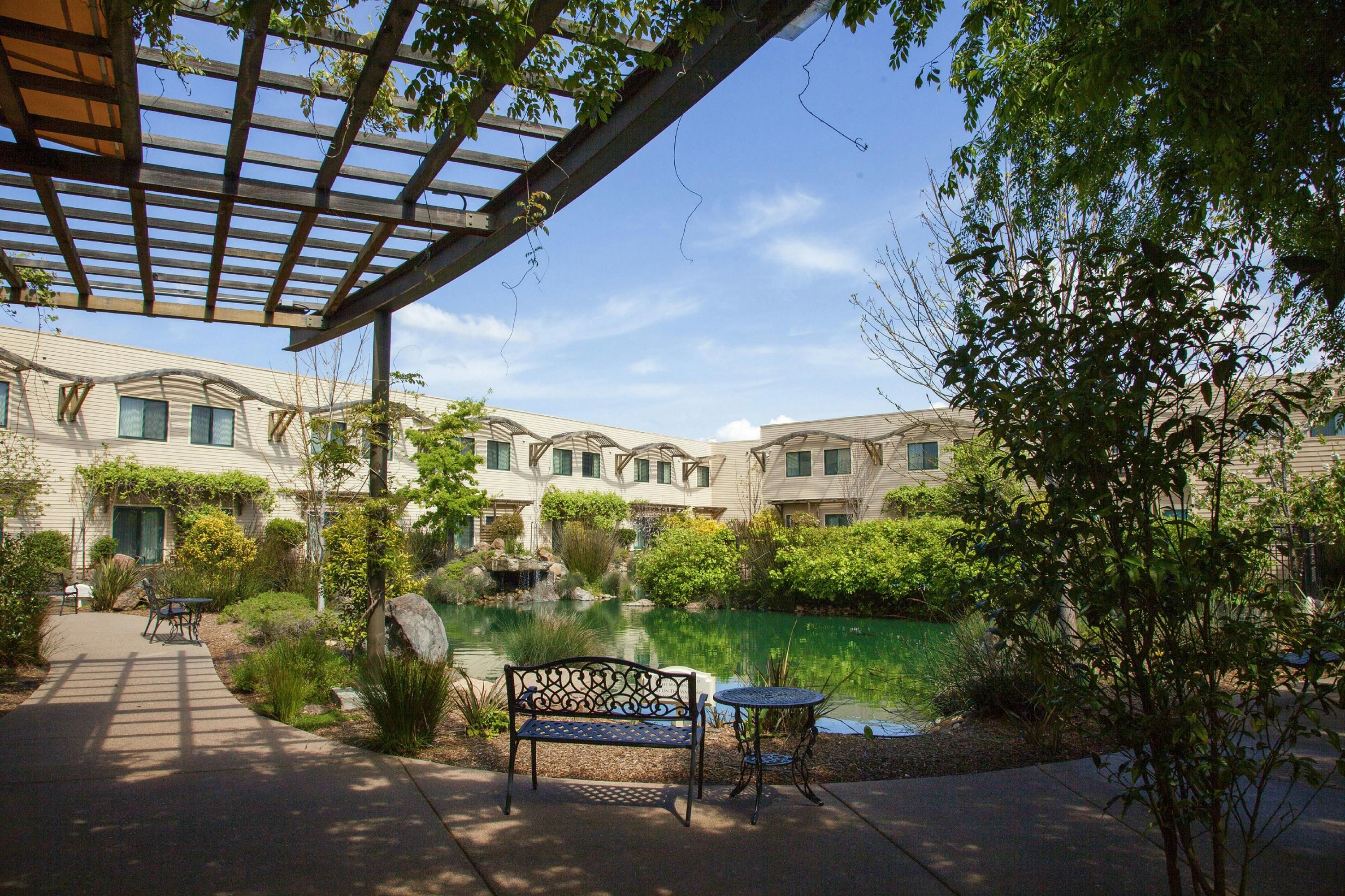 DoubleTree by Hilton Napa Valley American Canyon - American Canyon - Patio