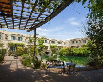 DoubleTree by Hilton Napa Valley American Canyon - American Canyon - Patio