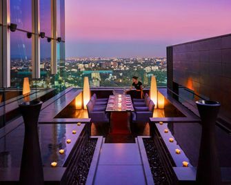 JW Marriott Hotel Pune - פון - מרפסת