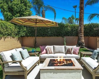 Deepwell Vacation Rental - Palm Springs - Uteplats
