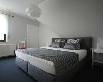 Ferienwohnung Waldsiedlung - Gustrow - Спальня