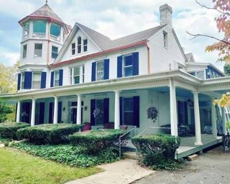 Shepards Suite in the historic Manor House! - Frederick - Building
