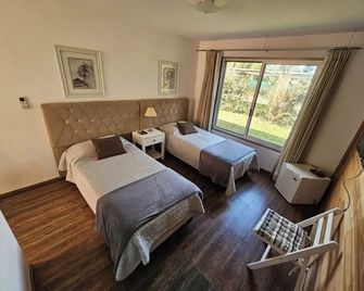 María Cristina Posada - Maldonado