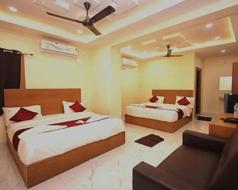 Jay and Jas Hotel - Tirupati