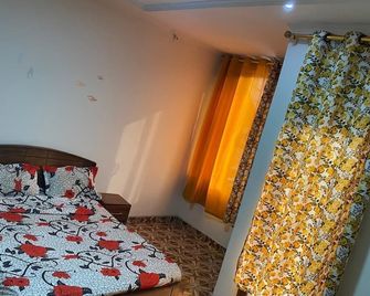 Chambre moderne / Modern Room - Kinshasa - Slaapkamer
