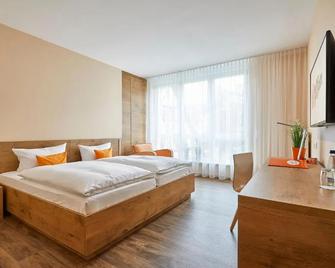 Hotel Goll Pforzheim-Niefern - Niefern-Öschelbronn - Bedroom