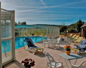 Hôtel Restaurant Plaisance-Piscine couverte et chauffée- Proche Sarlat- - Vitrac - Piscina