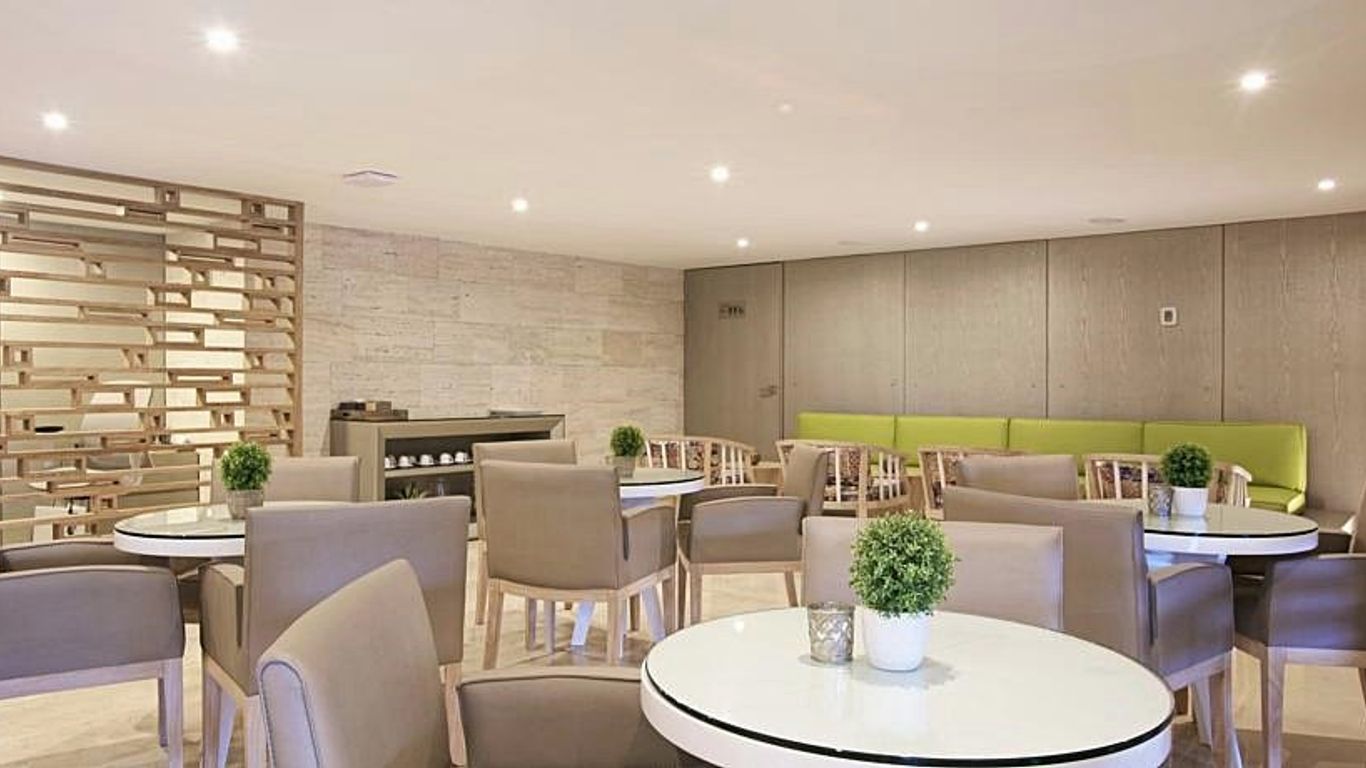 هوتل كابيلا ديل مار