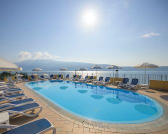 Hotel Piccolo Paradiso - Toscolano Maderno - Piscina