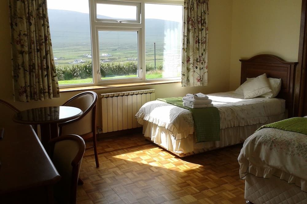 Achill West Coast House - קיל - חדר שינה