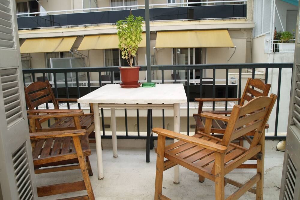 أكروبوليس هاوس