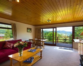 The Ptarmigan - Crianlarich - Living room