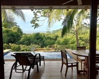 Privately owned Villa on the grounds of the world class Hotel Punta Islita - Punta Islita - Patio