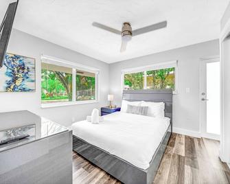 Victoria Park Gem! 1 Mile To Beach & Las Olas! - Fort Lauderdale - Habitación