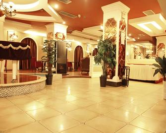 Vienna Hotel Zhoukou Hanyang Road - Zhoukou - Lobby