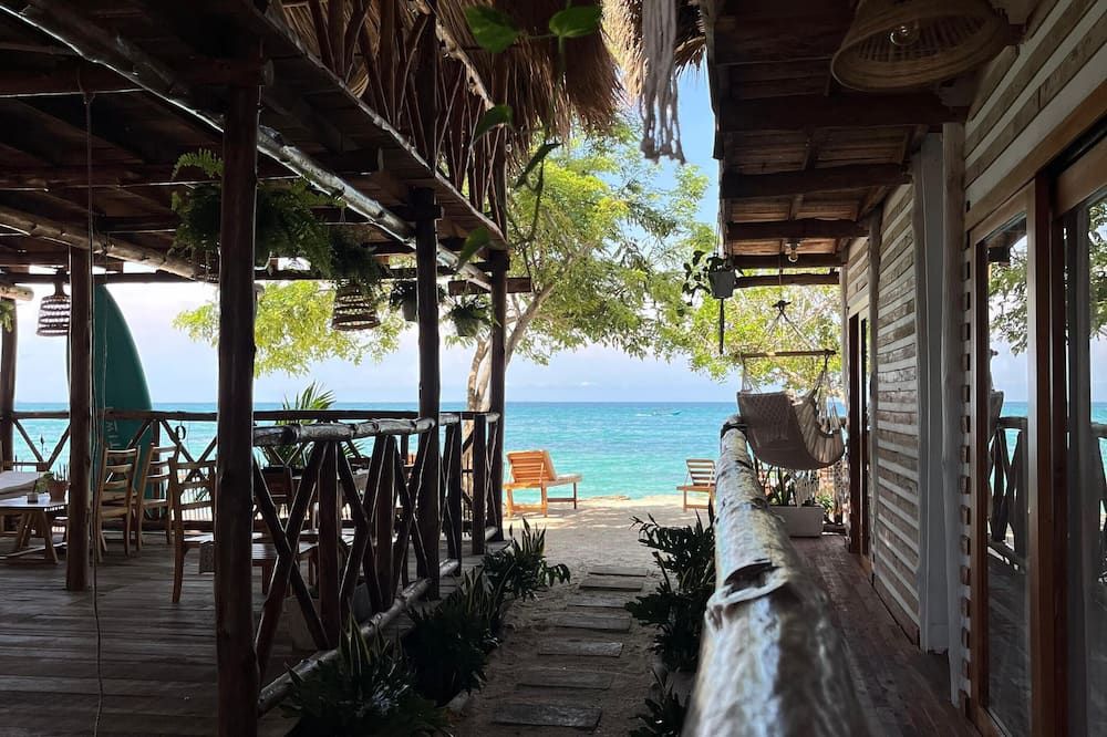Thani Ecobeach Barú - Barú