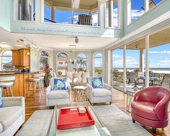 Admirals Watch - 673 - Sarasota - Living room