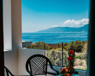 I Ginepri Hotel - Cala Gonone - Balkon