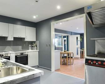 Rostrevor Mountain Lodge - Glamping Pods - Revive Sauna & Hot Tubs - Rostrevor - Cozinha