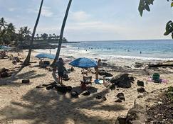 Unwind on Your Fantasy Hawaiian Vacation- 1BD/1BA Condo in Kailua-Kona, Hawaii - Kailua-Kona - Plaża