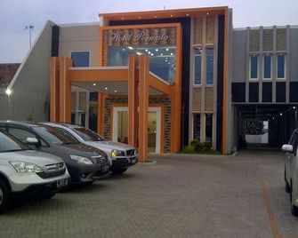 Permata Hotel - Purwakarta - Edifício