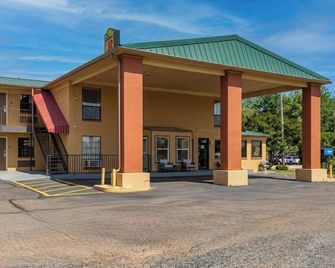 Diamond Inn Forrest City I-40 - Forrest City - Gebouw