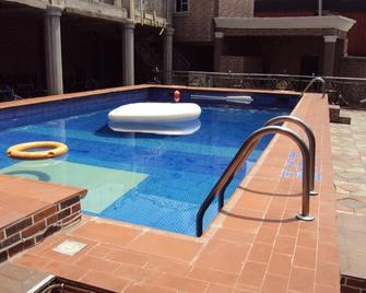 Elite Poolbar & Lodge - Port Harcourt - Pool