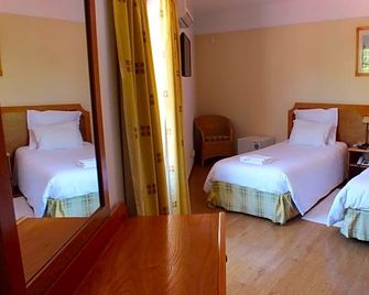 Residencial Gil Vicente - Valhascos - Habitación