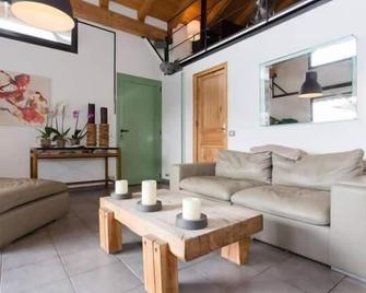 Skylark Bed & Breakfast - Grasse - Sala de estar