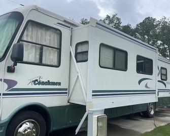Lakeside Rv Getaway - Sugar Hill - Outdoors view