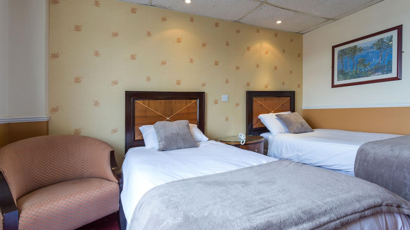 The Grand Burstin Hotel