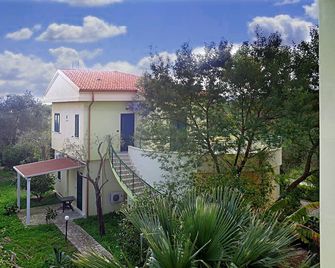 Il Casale Le Tre Volte - Rossano - Edificio