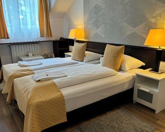 Hotel Gloria Budapest - בודפשט - חדר שינה