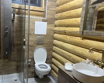 Hotel Anna Palace - Khulo - Bathroom
