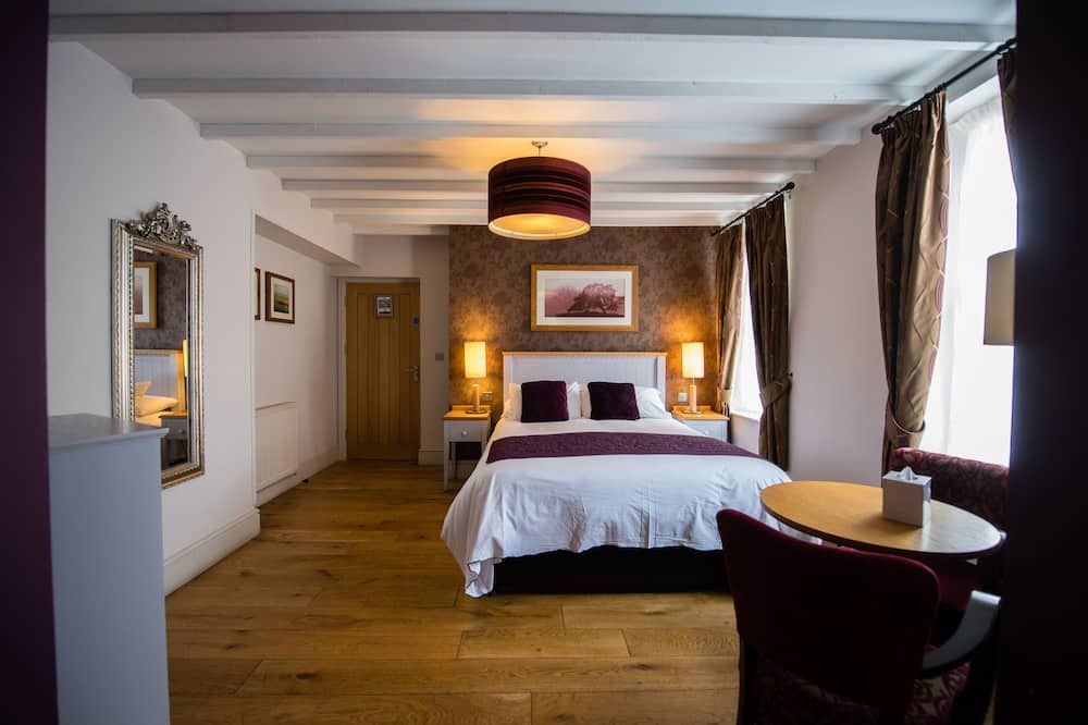 The Grove - Haverfordwest - Bedroom