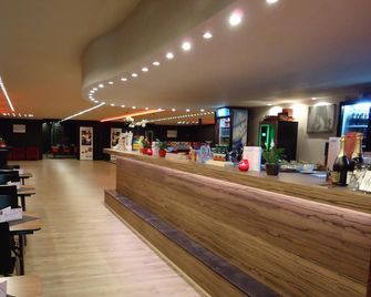 B&B Luxe Suites 1-2-3 - Antwerpen - Bar