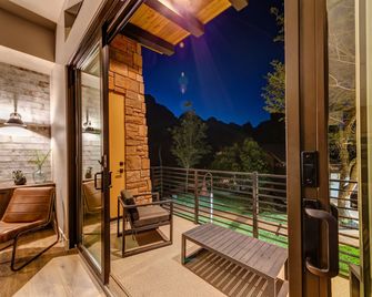 LaFave Luxury Rentals at Zion - Springdale - Balkon